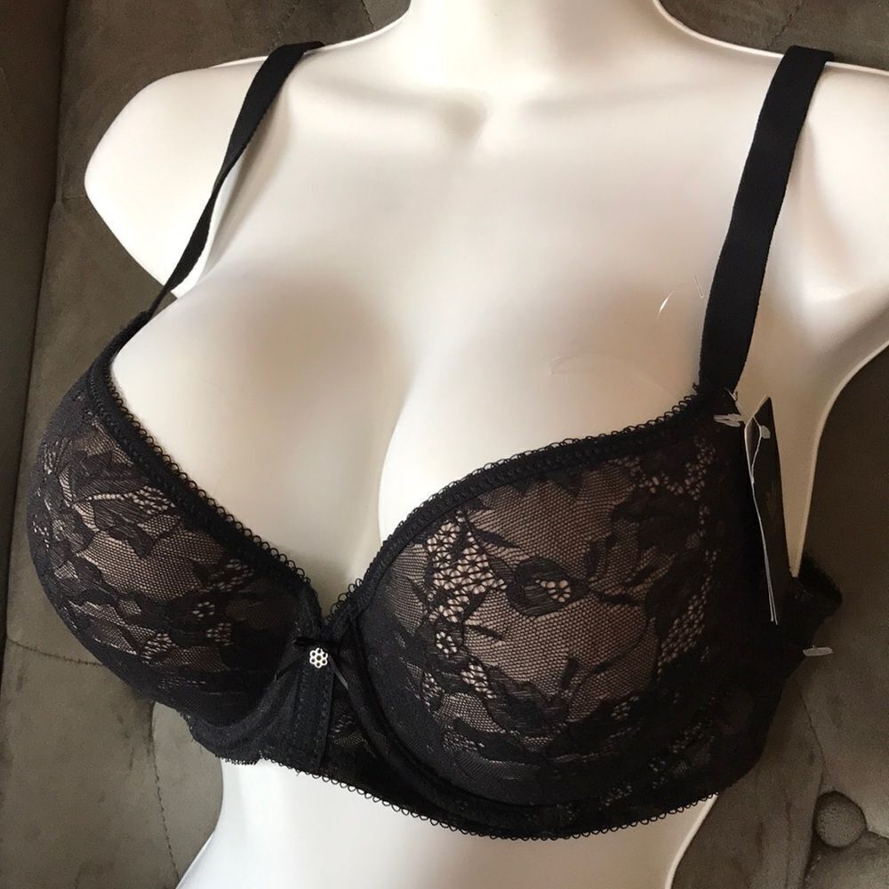 Wacoal Lace underwire lightly lined bra black
